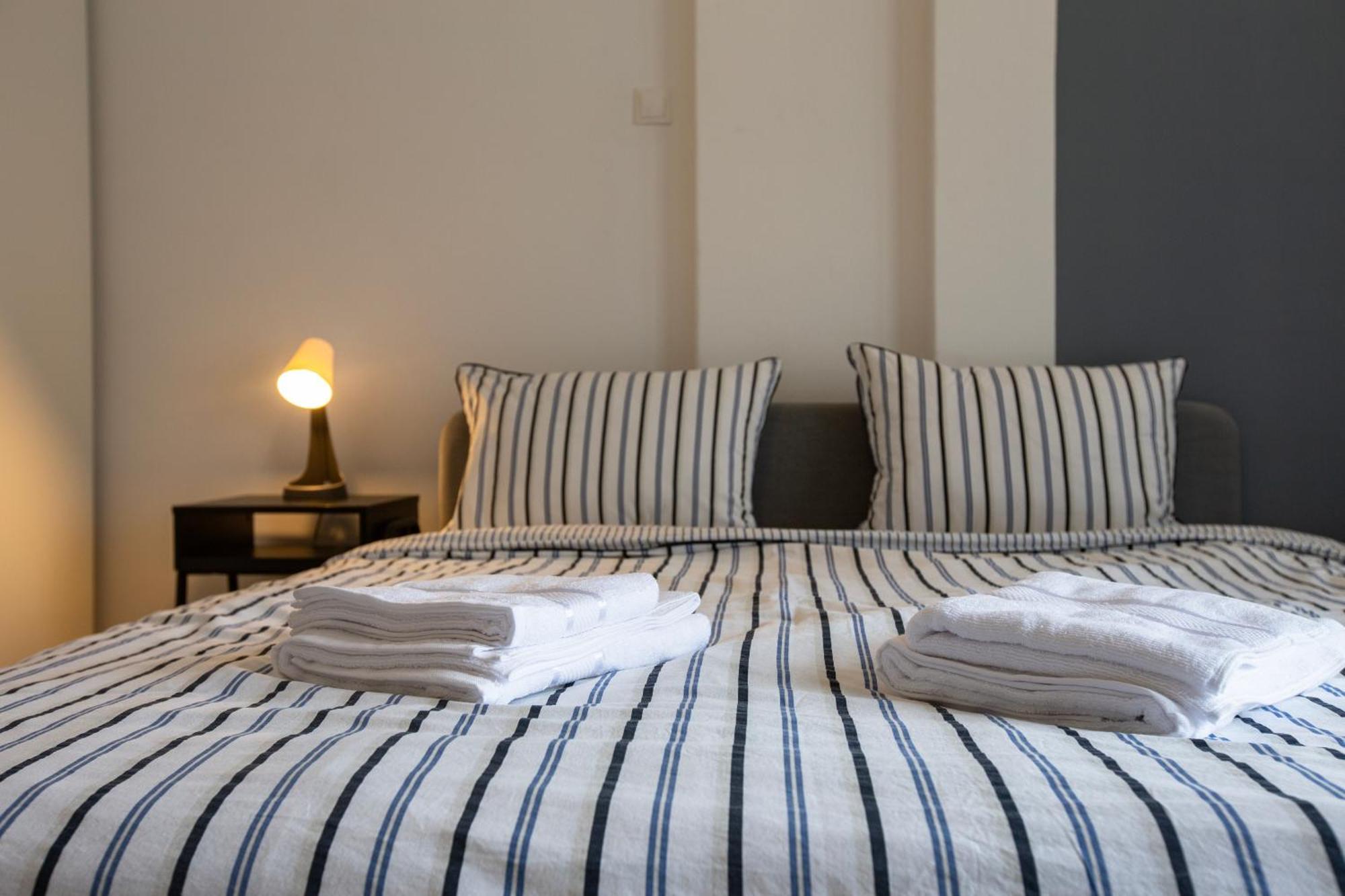 Ultracentral Hong Kong 3 Bdrm Apartment بوخارست المظهر الخارجي الصورة