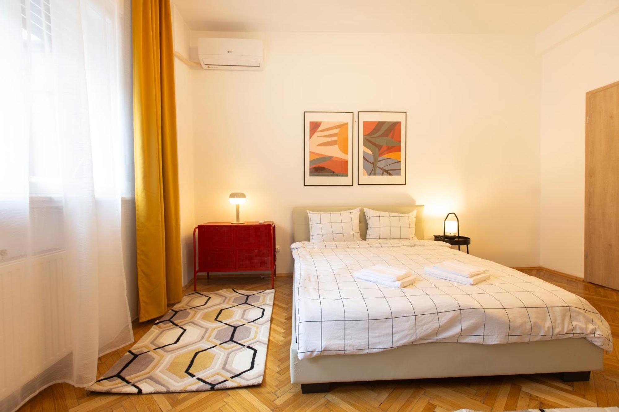 Ultracentral Hong Kong 3 Bdrm Apartment بوخارست المظهر الخارجي الصورة