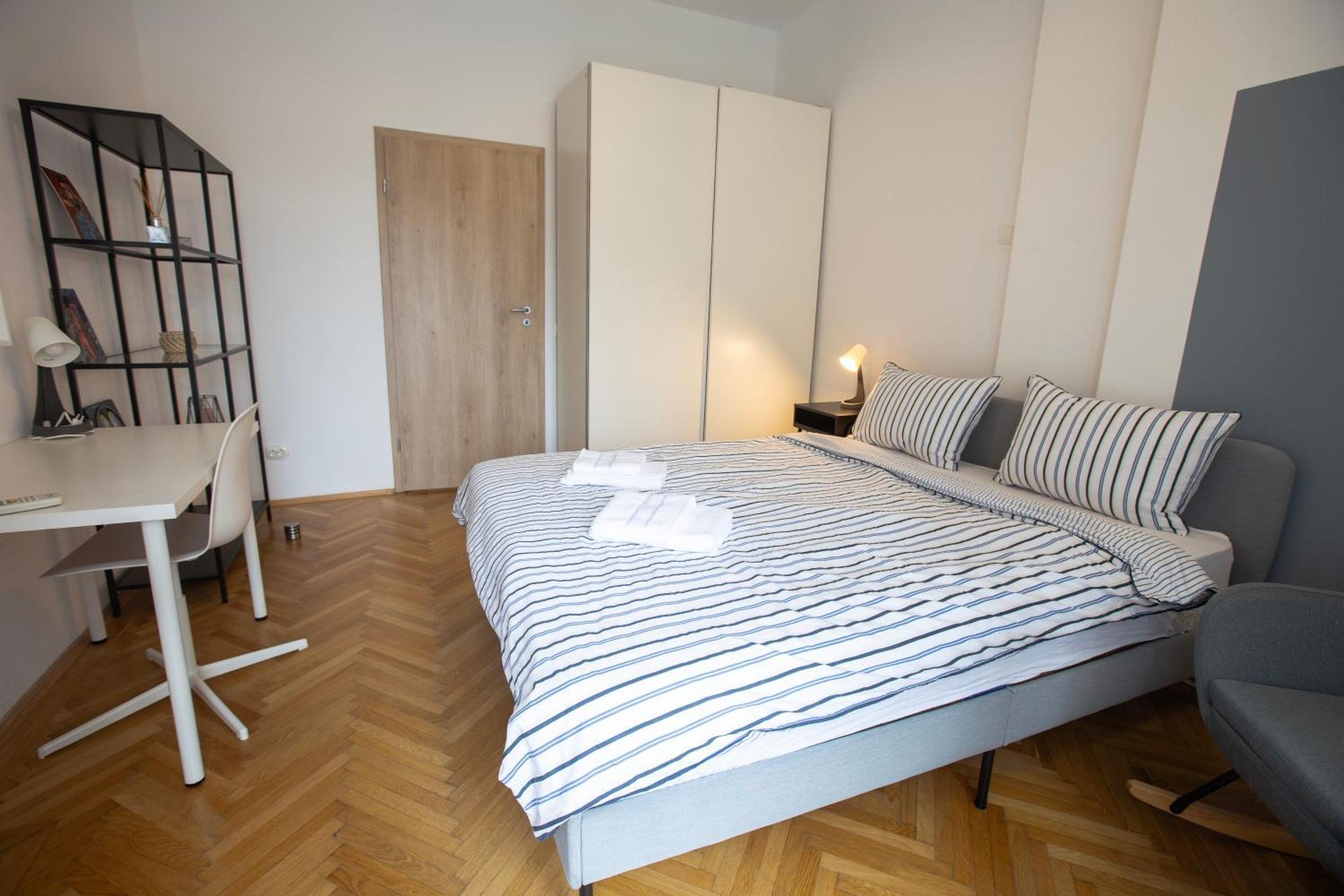 Ultracentral Hong Kong 3 Bdrm Apartment بوخارست المظهر الخارجي الصورة